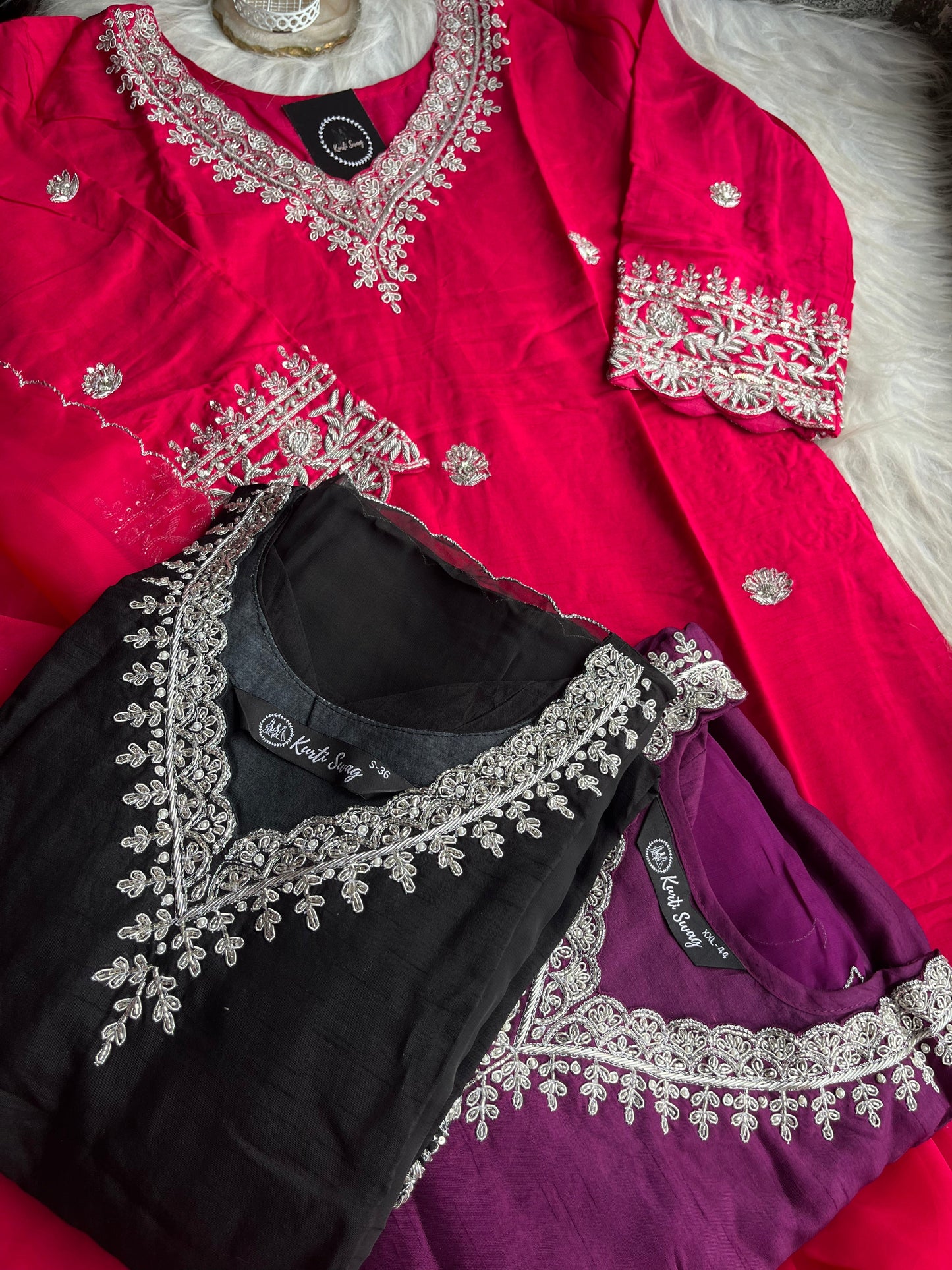 “ANTARA” Premium Festive Embroidered Dola Silk Suit Set✨💕