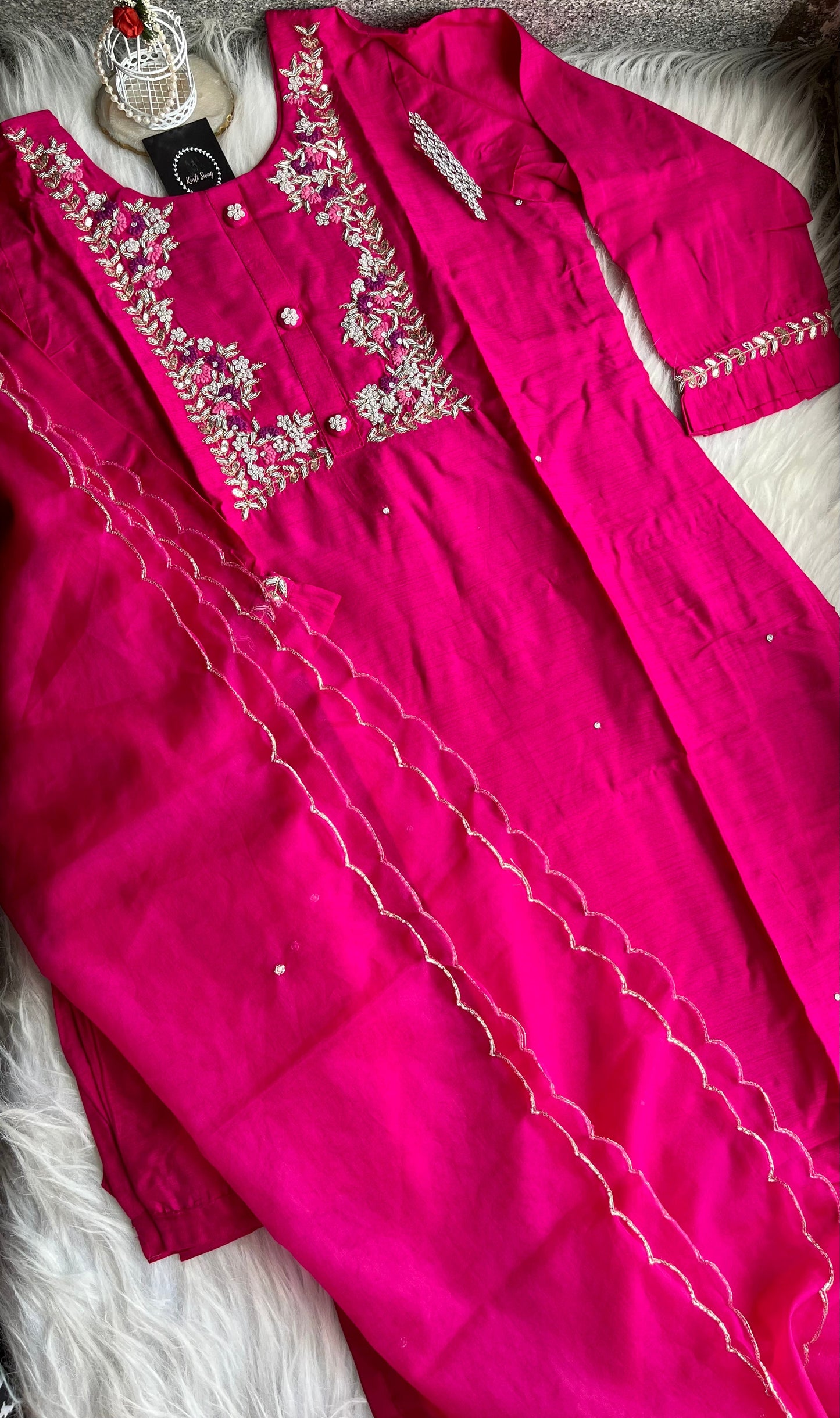 “AADYA” Dola Silk Festive Set In Pink & Red ✨💕