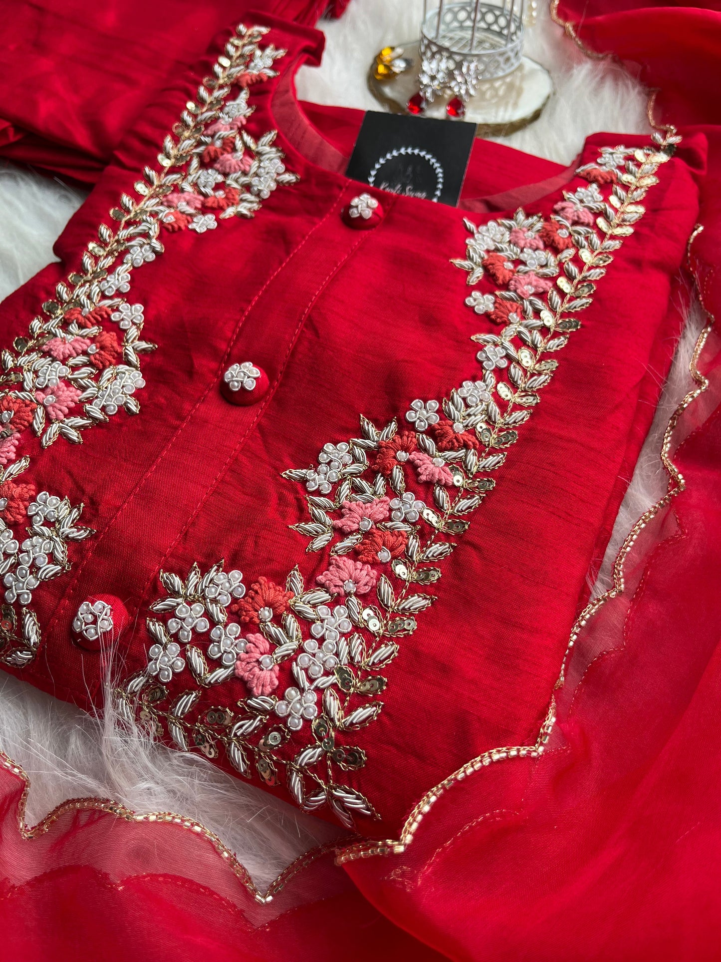 “AADYA” Dola Silk Festive Set In Pink & Red ✨💕