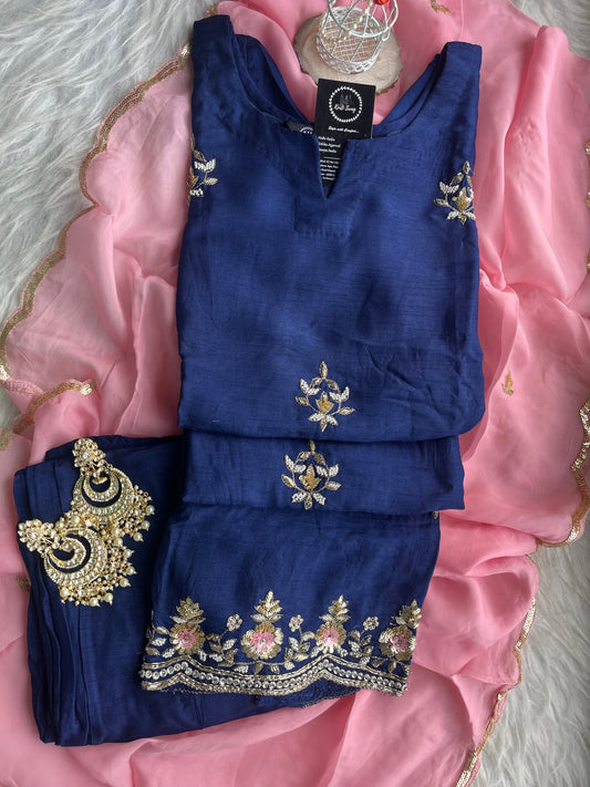 “AARNA” Premium Dola Silk Kurta Set In Navy Blue 💕🧿